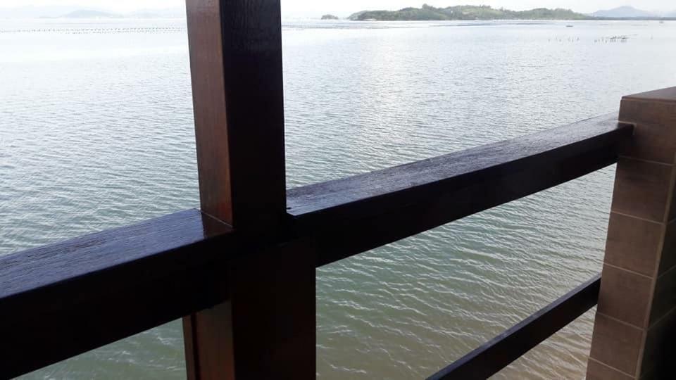 Solar Do Ribeirão - Apto Pé Na Areia - * Florianópolis